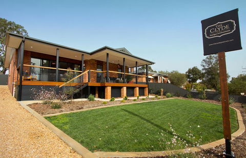 The Clyde Greenock - Accommodation Burleigh 1