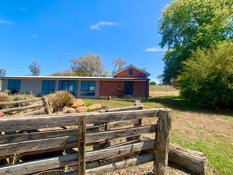 The Daydawn Dairy - Perched High, Simple Living & What A View! - Accommodation Burleigh 0