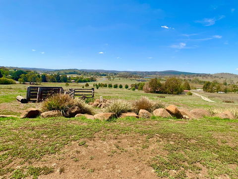 The Daydawn Dairy - Perched High, Simple Living & What A View! - Accommodation Burleigh 1