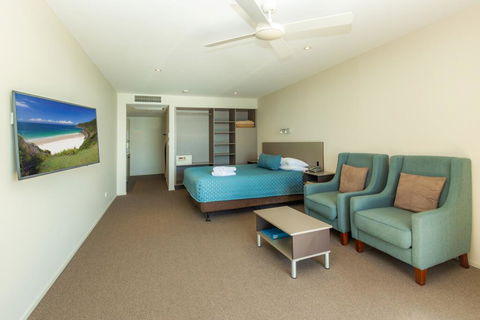 The Dorsal Boutique Hotel - Accommodation Burleigh 3