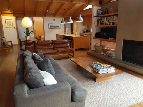The Dune House - Accommodation Burleigh 1