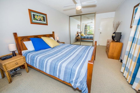 The Dunes Unit 5 - Fingal Bay - Accommodation Burleigh 3