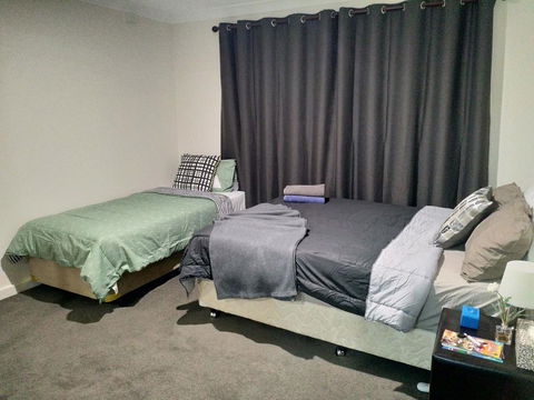 The Fawzi Muslim Homestay - Accommodation Burleigh 1