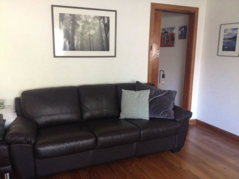 The Fremantle House - Accommodation Burleigh 2