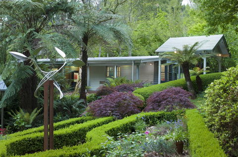 The Gallery B&B Olinda - Accommodation Burleigh 3