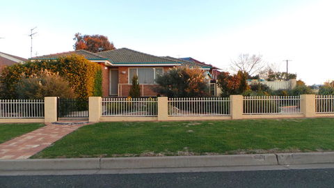The Garden House - Accommodation Burleigh 0
