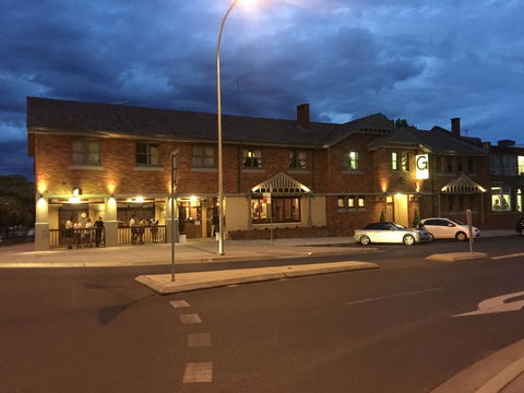 The George Hotel - Accommodation Burleigh 0