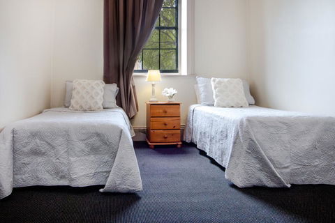 The Globe Hotel, Rylstone - Accommodation Burleigh 3