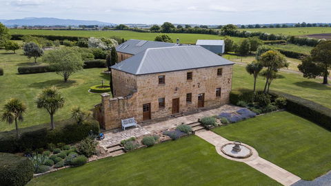 The Granary - Accommodation Burleigh 0