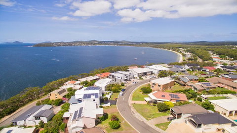 The Great Entertainer - Accommodation Burleigh 1
