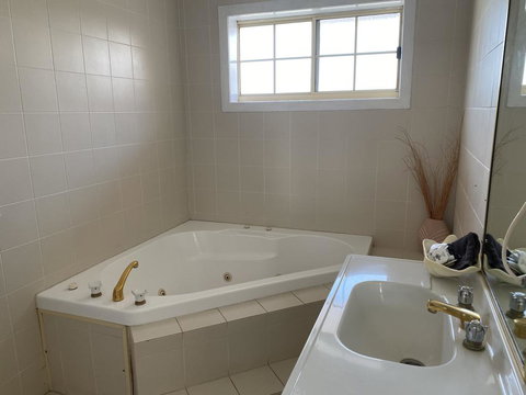 The Major Mitchell Motel - Accommodation Burleigh 2