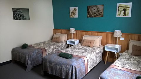 The Moe Motor Inn - Accommodation Burleigh 3