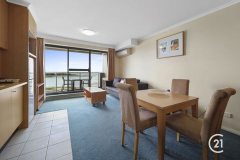 The Oaks Waterfront Resort, Unit 511 - Accommodation Burleigh 2