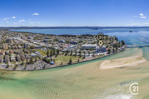 The Oaks Waterfront Resort,Unit 510 - Accommodation Burleigh 2