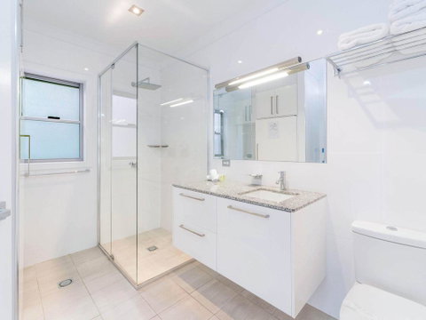 The Pilotage 2 - On Clarence Street - Accommodation Burleigh 1