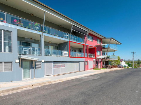 The Pilotage 2 - On Clarence Street - Accommodation Burleigh 2