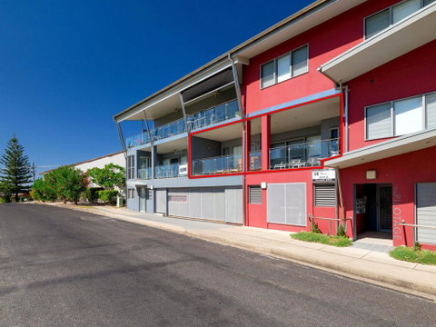 The Pilotage 2 - On Clarence Street - Accommodation Burleigh 3