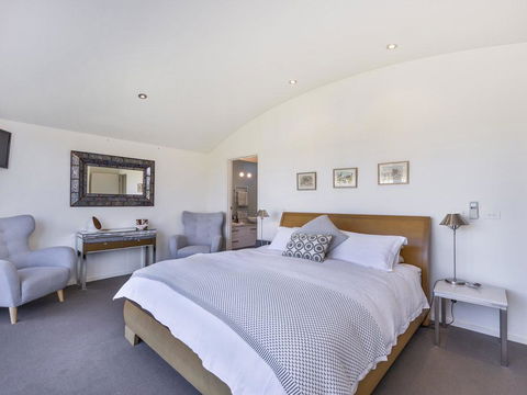 The Quarter Deck - Accommodation Burleigh 0