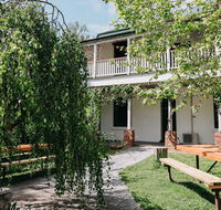 The Robin Hood Inn - Accommodation Burleigh
