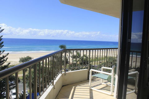The Rocks Resort - Official - Accommodation Burleigh 3