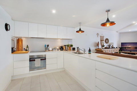 The Rocks Resort Unit GE - Accommodation Burleigh 1