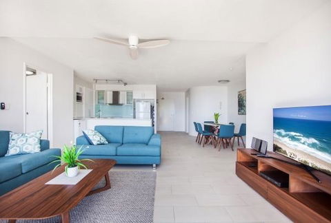 The Rocks Resort, Unit 1E - Accommodation Burleigh 1