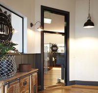 The Royal Hotel Drouin - Accommodation Burleigh