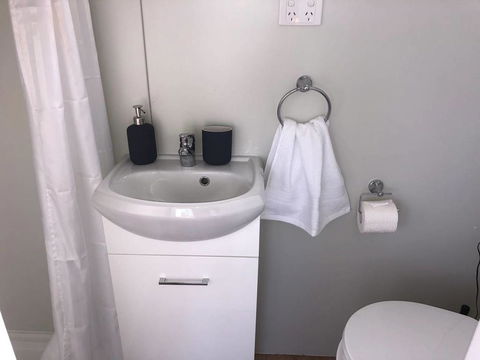 The Saddle Camp Tiny House, Braidwood - Accommodation Burleigh 2