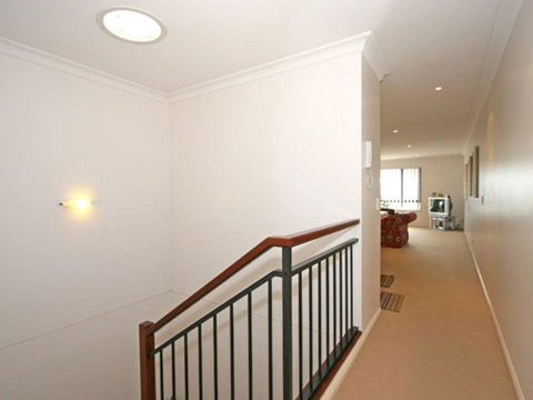 The Sands 60/20 Pacific Parade - Accommodation Burleigh 1