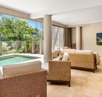 The Stanwell Beach Glass House - beach  pool - Accommodation Burleigh