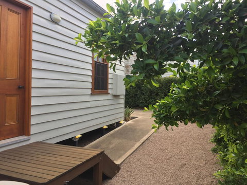 The Telegraph Station - Accommodation Burleigh 2