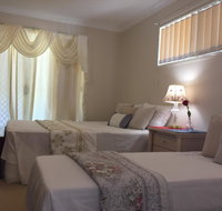 Theme Parks Amituofo Guest House - Accommodation Burleigh