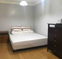 Thomastown antique house en-suite room - Accommodation Burleigh