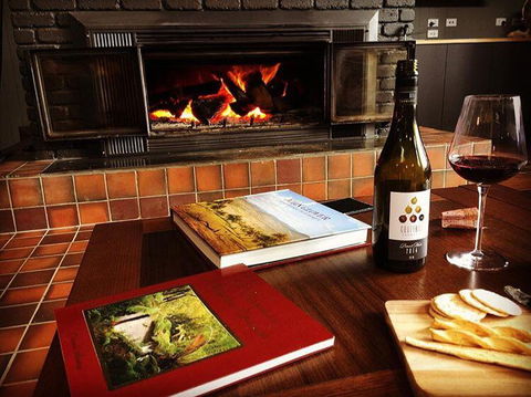 Thousand Lakes Lodge - Accommodation Burleigh 1