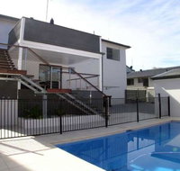 Thurlow Beach House with pool - stroll to CBD and Dutchies Beach - Accommodation Burleigh