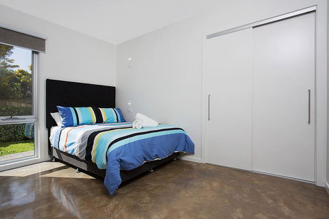Tides Apartments Port Fairy - Accommodation Burleigh 3