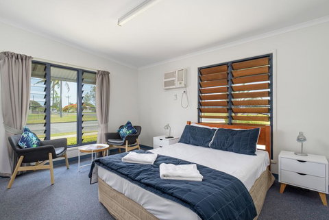 Tin Can Bay's Sleepy Lagoon Motel - Accommodation Burleigh 1