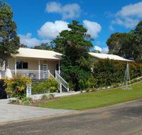 Tinaroo Sunset Retreat - Accommodation Burleigh
