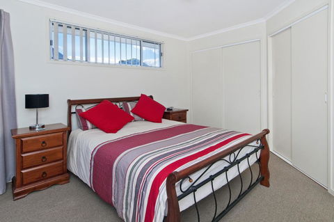TOPVIEWS - 15Second Av BH - Accommodation Burleigh 3