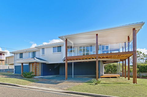 TOPVIEWS - 15Second Av BH - Accommodation Burleigh 0