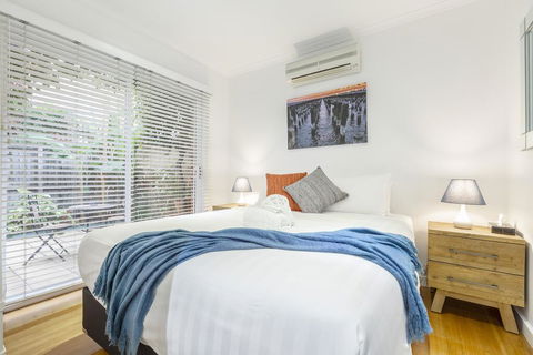 Tranquil Townhouse In Port Melbourne - Accommodation Burleigh 3
