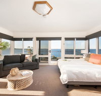 Tranquil Waters - with Mesmerising waterviews - Accommodation Burleigh