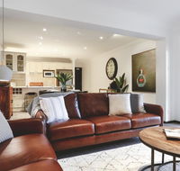 Tre Sorelle Camden - Accommodation Burleigh