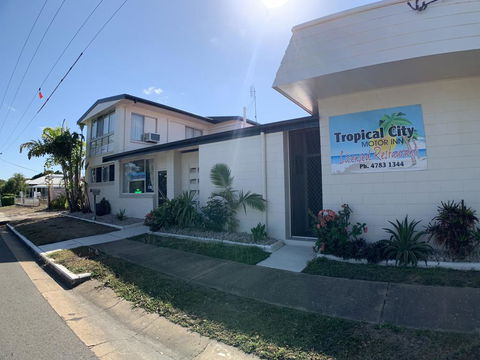 Tropical City Motor Inn - Accommodation Burleigh 0