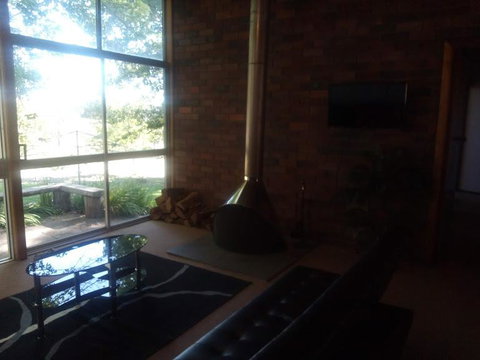 Twinkle Tree's Cottage - Accommodation Burleigh 0