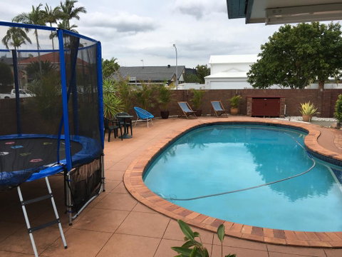 Two Bedroom Guesthouse Bundall - Accommodation Burleigh 2