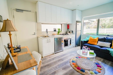 U1 Brunswick Living Brand New Apartment Close To Airport And CBD - Accommodation Burleigh 0