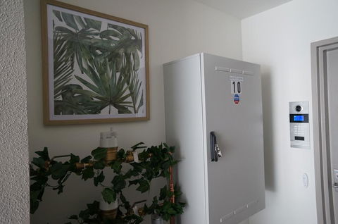 U101 Brunswick Living Brand New Deluxe Balcony Apartment Close To Airport And CBD - Accommodation Burleigh 3