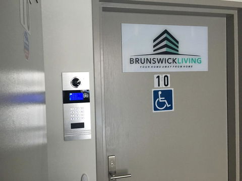 U201 Brunswick Living Brand New Deluxe Balcony Upper Floor Apartment Close To Airport And CBD - Accommodation Burleigh 3