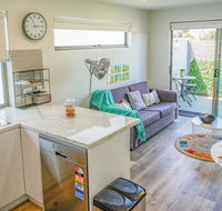 U201 Brunswick Living Brand New Deluxe Balcony Upper Floor Apartment close to Airport and CBD - Accommodation Burleigh